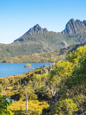 Cradle mountain ve güvercin Gölü