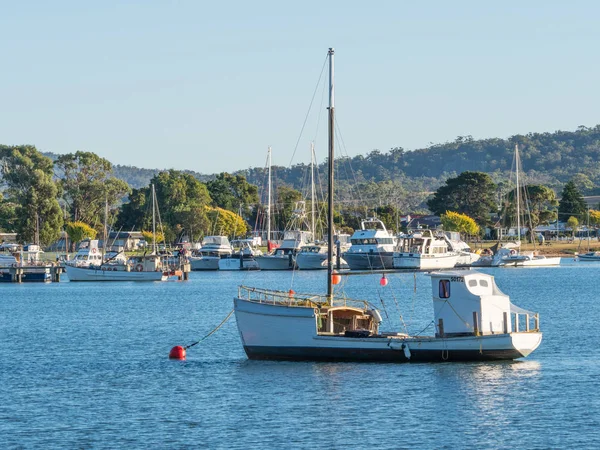 Fishing Boat at St Helens — Stock Photo, Image