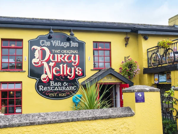 Entrada al Pub Durty Nelly — Foto de Stock