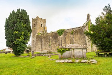 Aziz John Vaftizci Kilisesi 'nde bir mezar