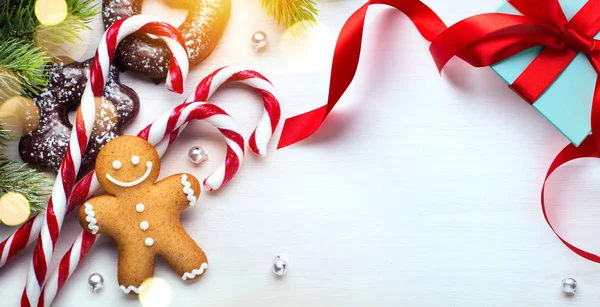 Weihnachtsbanner Hintergrund Feiertagsgeschenk Christbaumschmuck Und Kopierplatz Für Ihren Text — Stockfoto