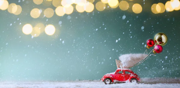 Χριστουγεννιάτικη Πρόσκληση Κάρτα Φόντο Χριστουγεννιάτικο Δέντρο Παιχνίδι Αυτοκίνητο Δώρο Χριστουγέννων — Φωτογραφία Αρχείου