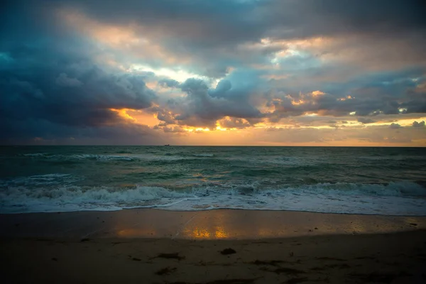 Early morning sunrise in Atlantic Ocean as seen from Miami Beach