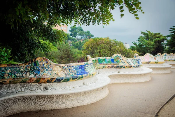 Barcelone Espagne Octobre 2015 Banquettes Serpentine Dans Parc Guell Park — Photo