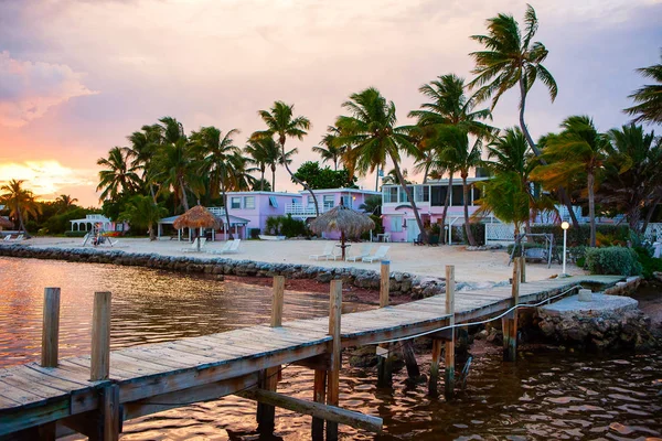 Hermosa Puesta Sol Tranquila Playa Marathon Key Florida Keys Estados — Foto de Stock