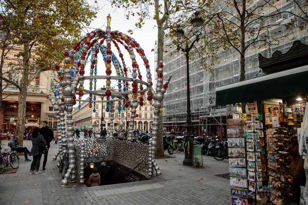 Parigi Francia Ottobre 2017 Ingresso Della Metropolitana Place Colette Ridisegnato — Foto Stock