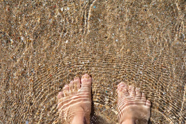 Barefoot Wade Aegean Sea Greece — Stock Photo, Image