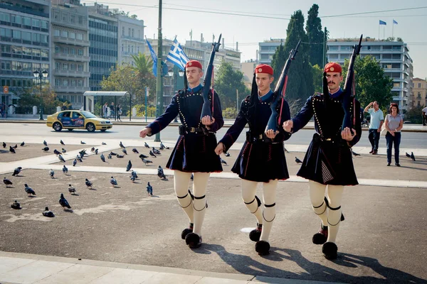 Atina Yunanistan Ekim 2018 Meçhul Asker Mezarı Önünde Nöbet Değiştirmeden — Stok fotoğraf