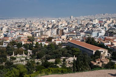 Atina, Yunanistan - 24 Ekim 2018: Hava görünümünü tepe Atina'dan Ancient Agora ile ön üzerinde.