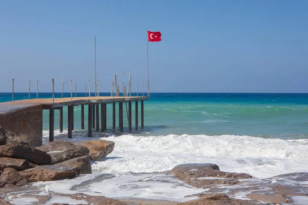 Pier Turkish Flag Beach Alanya Turkey — Stock Photo, Image