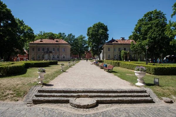 Courtyard of Raudondvaris Castle — Stock Photo, Image