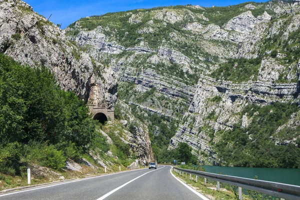 Bosna Hersek Arabayla Seyahat Etmek Bosna Hersek Teki Dinaric Alpleri — Stok fotoğraf