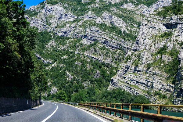 Bosna Hersek Arabayla Seyahat Etmek Bosna Hersek Teki Dinaric Alpleri — Stok fotoğraf