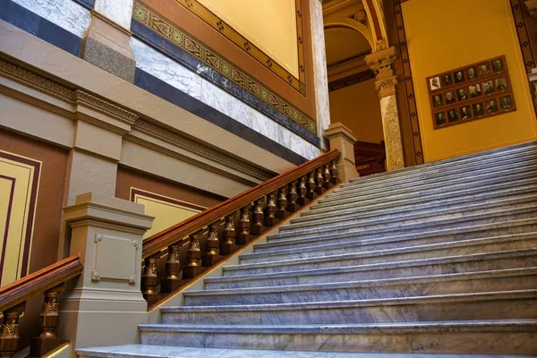 Escadaria Estilo Beaux Arts Edifício Antigo Governo Mármore Madeira Esculpida — Fotografia de Stock