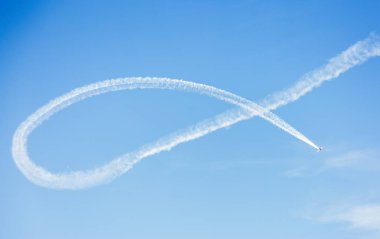 Akrobatik devriye Jacob52 akrobatik bir sergi Tordesillas, İspanya Matilla aerodrome, uçuş sırasında