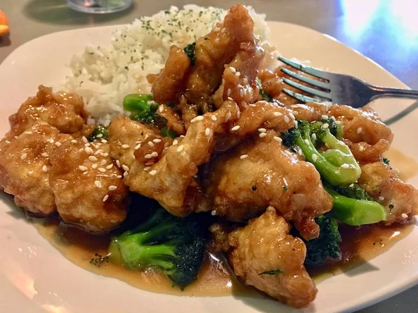 Poulet Orange Avec Brocoli Riz Dans Une Assiette — Photo