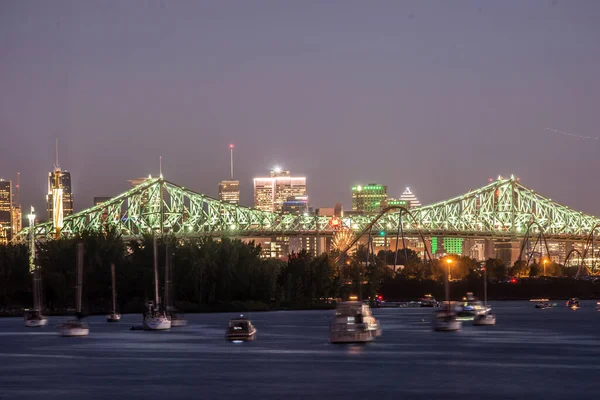 Jacques Cartier Bridge Montreal – stockfoto