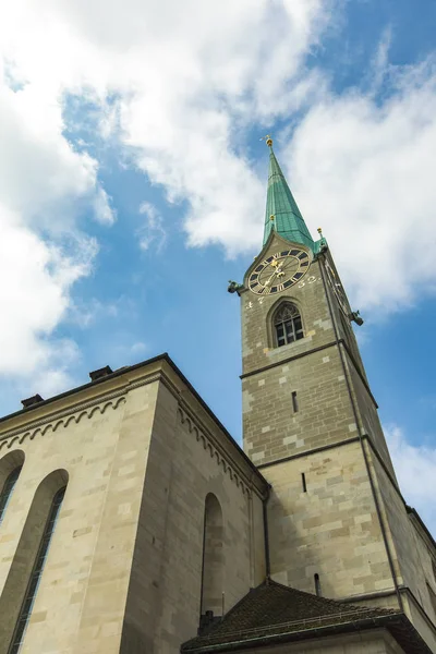 チューリッヒ スイス連邦共和国の教会で聖母教会ビュー — ストック写真