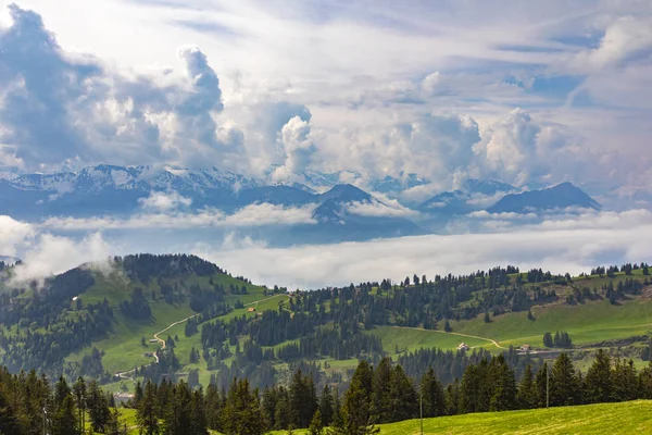 查看瑞士阿尔卑斯山从 Rigi Kulm 在瑞士 — 图库照片