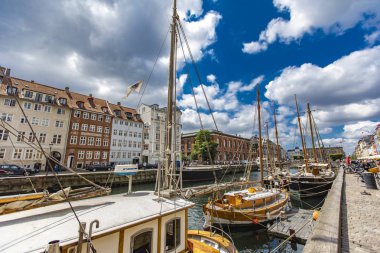 Kopenhag, Danimarka - 13 Haziran 2018: Nyhavn Kopenhag, Danimarka detay. 17. yüzyıl waterfront ve eğlence bölgesinde Kopenhag Nyhavn olduğunu.