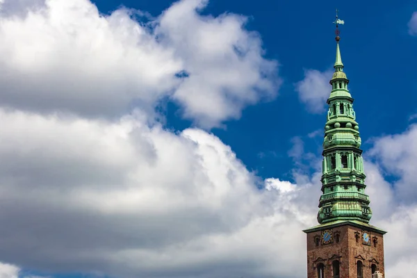 デンマーク コペンハーゲンのニコライ教会の塔での眺め — ストック写真