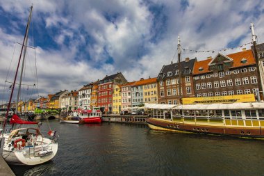 Kopenhag, Danimarka - 14 Haziran 2018: Nyhavn Kopenhag, Danimarka detay. 17. yüzyıl waterfront ve eğlence bölgesinde Kopenhag Nyhavn olduğunu.