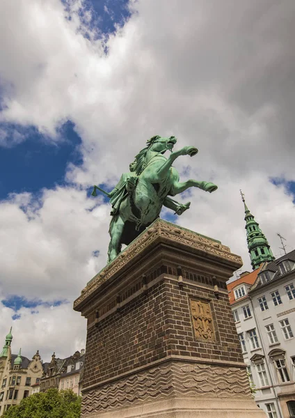 Blick Auf Die Statue Des Stadtgründers Bischof Absalon Kopenhagen Dänemark — Stockfoto