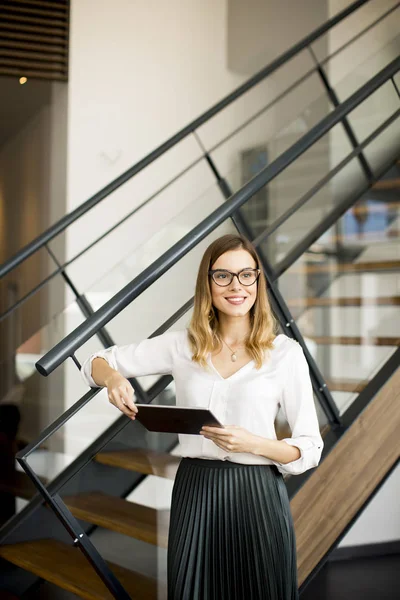 Young Attractive Female Manager Working Digital Tablet While Standing Modern — Stock Photo, Image