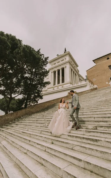 Loving Bride Groom Walking Outdoors Spagna Square Trinita Dei Monti — Stock Photo, Image