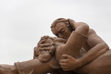 Lima, Peru - 30 Aralık 2017: Heykel El Beso (Kiss) Parque del amor Lima, Peru, ayrıntı. Heykel Victor Delfin tarafından 1993 yılında yapıldı.