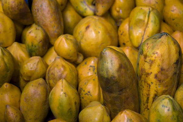 Nahaufnahme Detail Der Papayas Auf Dem Markt — Stockfoto
