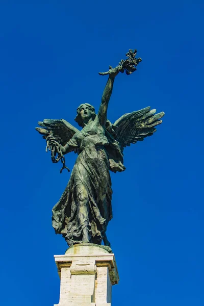 Estatua Ángel Sobre Puente Ponte Vittorio Emanuele Roma Italia —  Fotos de Stock