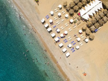 Pyrgos Chiliadous Chalkidiki, Yunanistan, plajda havadan görünümü