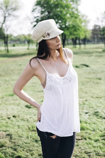 Stylish Young Woman Park Summer Day — Stock Photo, Image