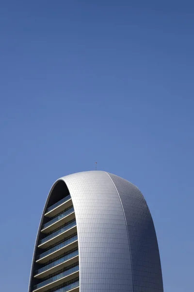リマソル キプロスに楕円形の建物のリマソール キプロス 2018 階のオフィスビルは アトキンスの建築家によって設計されました — ストック写真