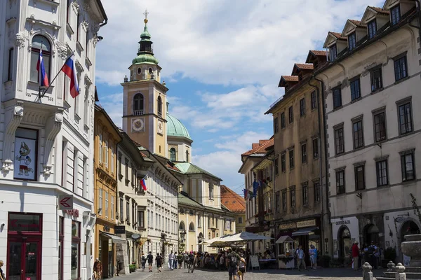 卢布尔雅那 斯洛文尼亚 2018年6月30日 在斯洛文尼亚卢布尔雅那的街道上查看 卢布尔雅那是首都和最大的城市斯洛文尼亚 — 图库照片