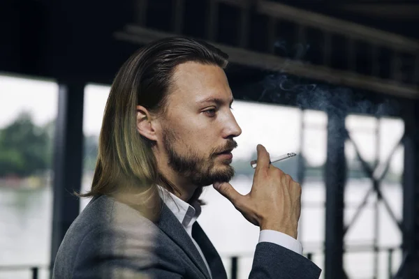 Side View Young Businessman Enjoying His Cigar Break — Stock Photo, Image
