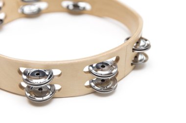 Beyaz arka plan üzerinde izole tek tef