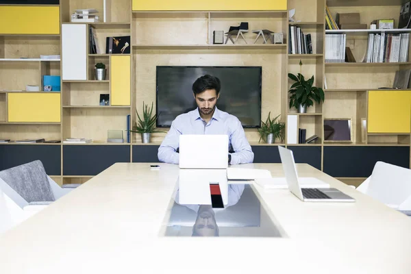 Successful Young Businessman Typing Laptop Modern Office — Stock Photo, Image