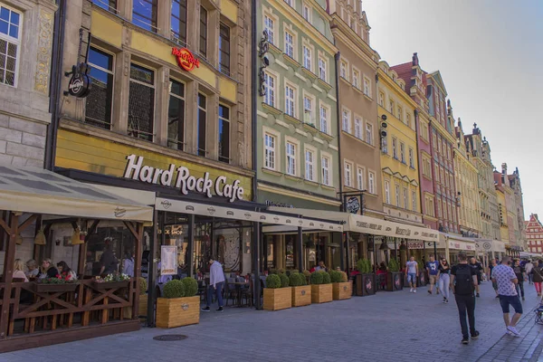 Wroclaw Polen Juni 2018 Unbekannte Auf Den Straßen Von Wroclaw — Stockfoto