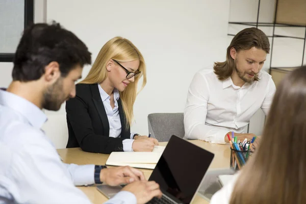 Group Young Business People Working Office — Stock Photo, Image