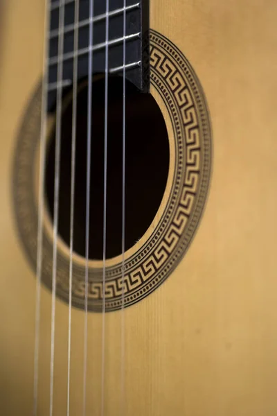 Detalle Cerca Guitarra Acústica —  Fotos de Stock