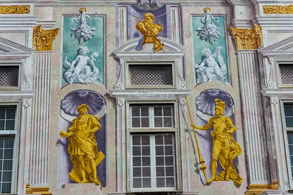 意大利热那亚 2018年3月11日 意大利热那亚的圣乔治宫详情 宫殿建于 1260年 立面在第十九世纪晚期 Refrescoed — 图库照片
