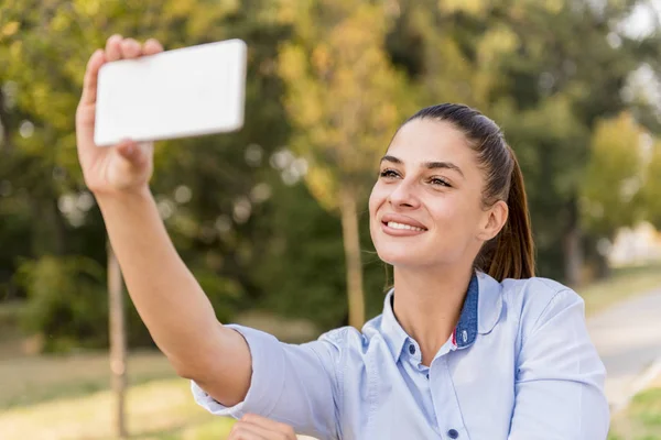 Young Woman Taking Selfie Bench Park Sunny Day — Stock Photo, Image