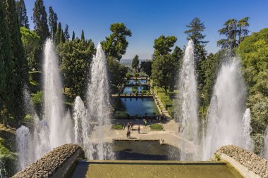 Tivoli, İtalya - 23 Eylül 2018: Villa d'Este Tivoli, İtalya için kimliği belirsiz kişi. Bu 16. yüzyıl villa Tivoli bir Unesco Dünya miras alanı listeleniyor.