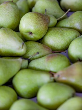 Grup piyasasında yeşil armut