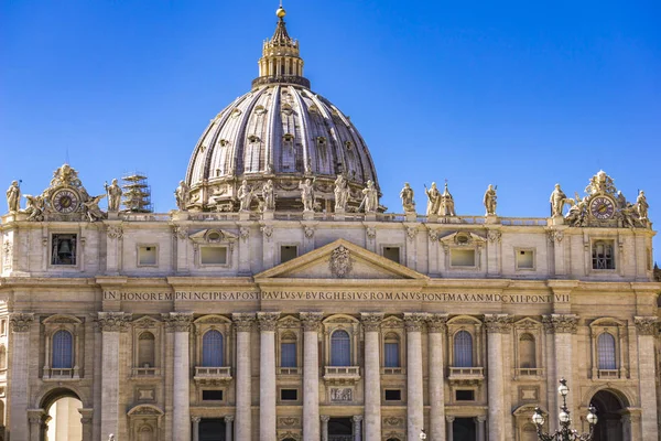 Vaticano Setembro 2018 Detalhe Basílica São Pedro Vaticano Maior Edifício — Fotografia de Stock