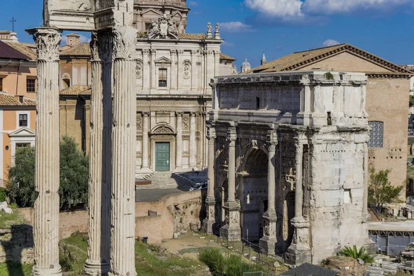 Nézd Septimius Severus Diadalív Római Fórum Róma Olaszország — Stock Fotó