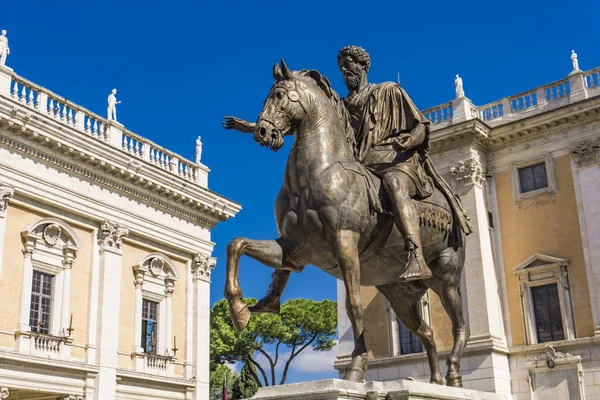 Szobor Marcus Aurelius Piazza Del Campidoglio Róma Olaszország — Stock Fotó