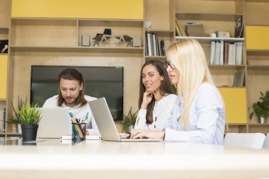 Çarklı iş takım çalışması birlikte daha iyi sonuçlar elde etmek için